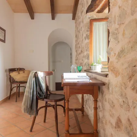 Ca'n Beneit Hotell